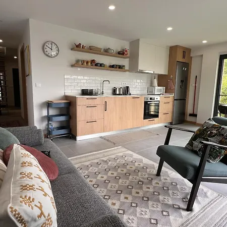 Serena Terrace カベセイラス・デ・バスト